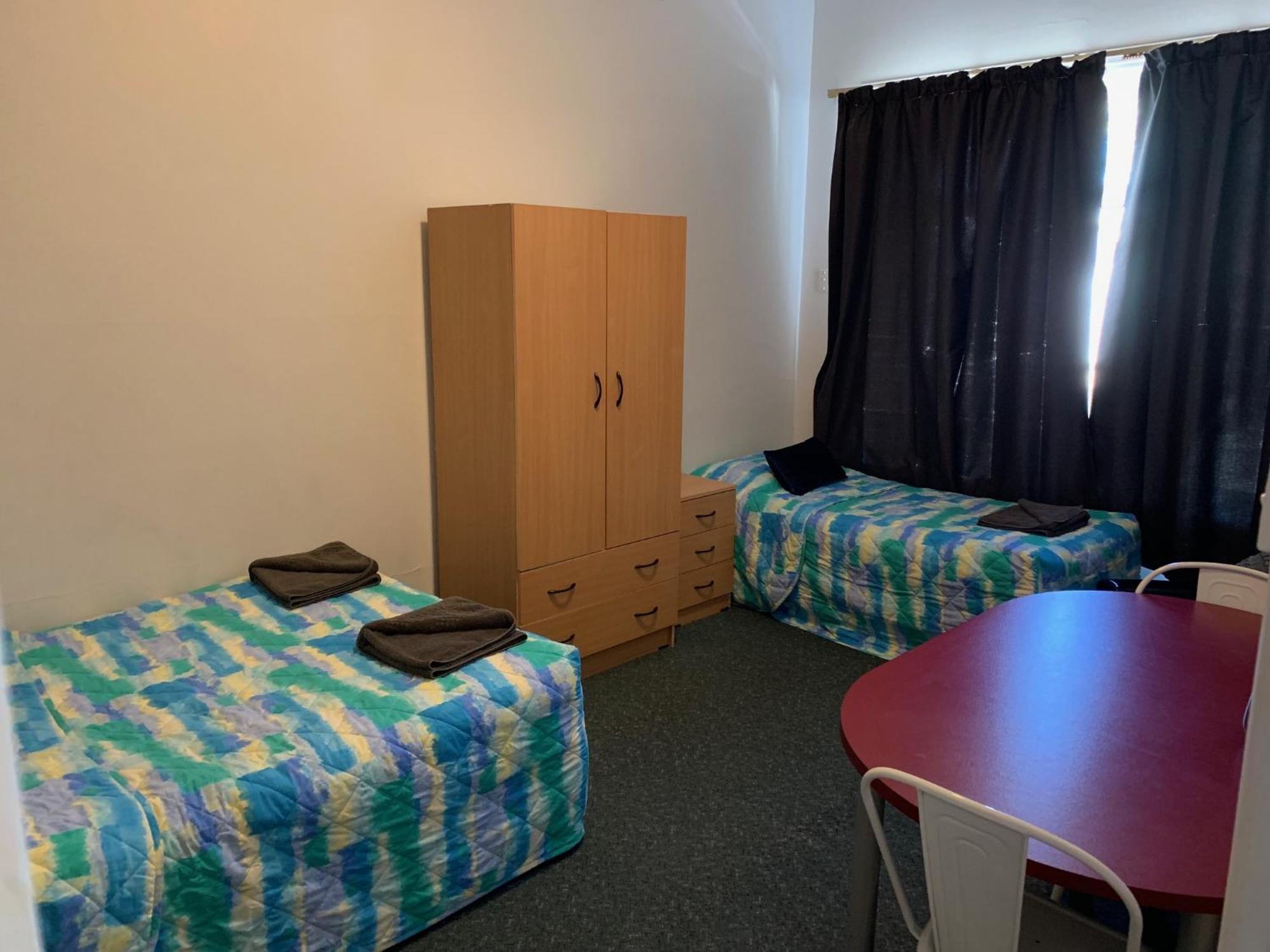 Hello Adelaide Motel And Apartments Exterior photo