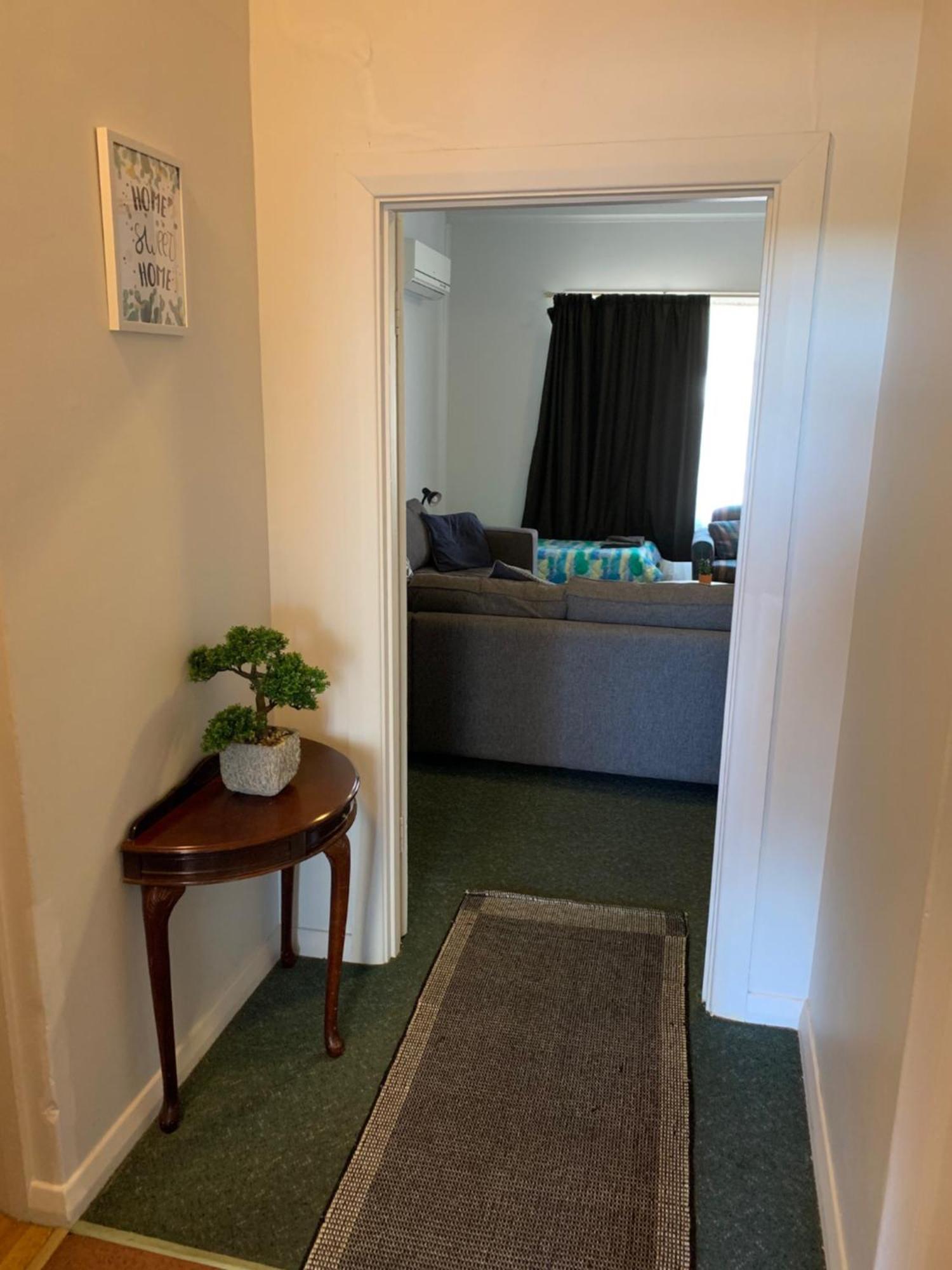 Hello Adelaide Motel And Apartments Exterior photo